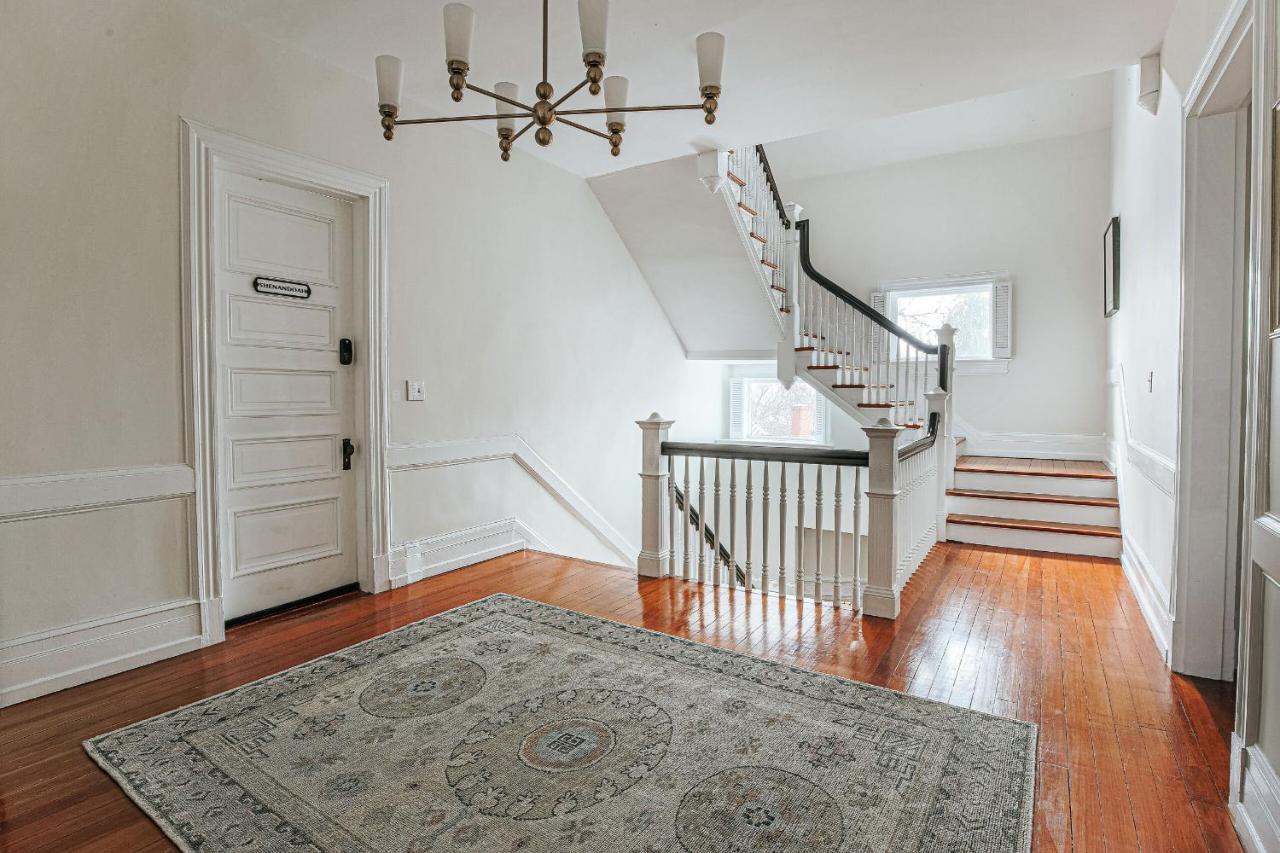 The Historic Berkeley Place ストーントン エクステリア 写真